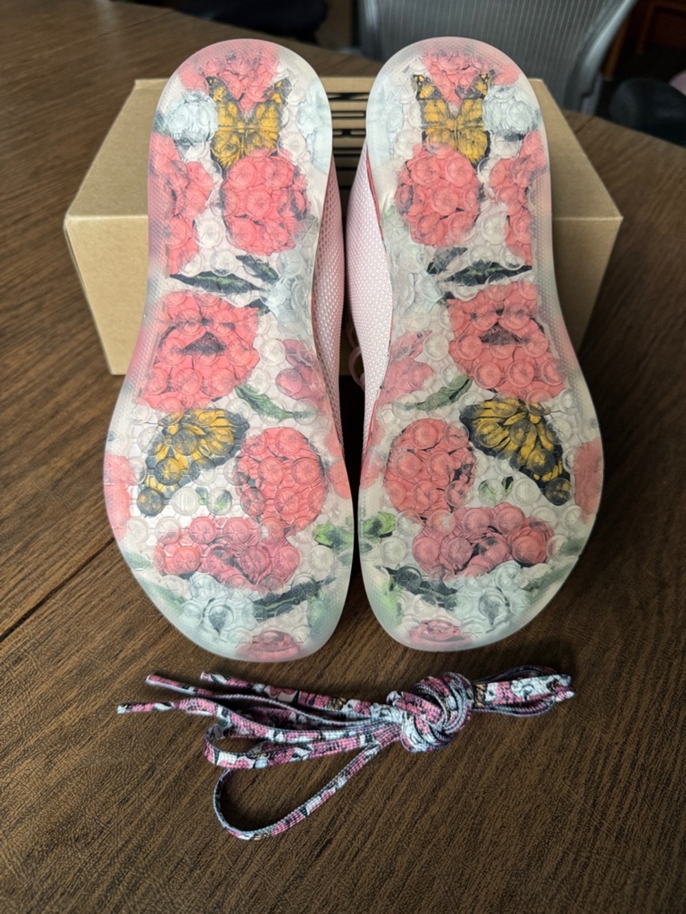 NOBULL Outwork Training Shoe in Rose Butterfly - Picture 3 of 7